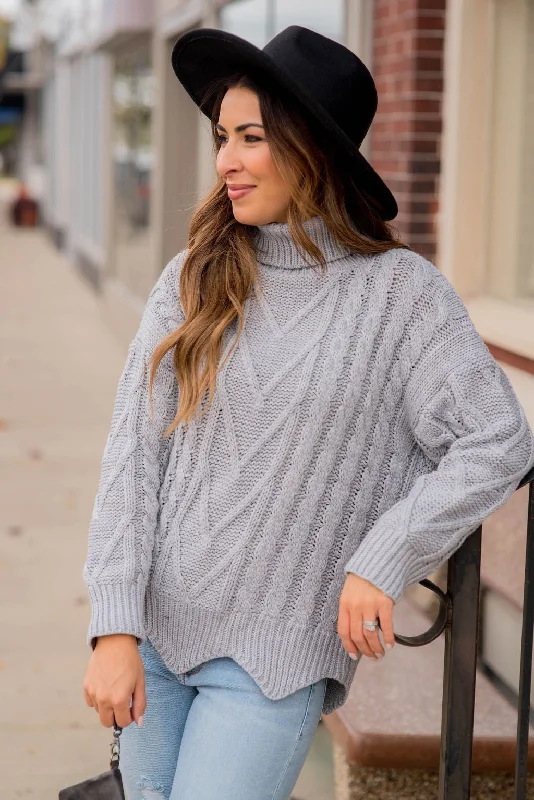 Simple Matching Turtle Neck Scalloped Bottom Sweater