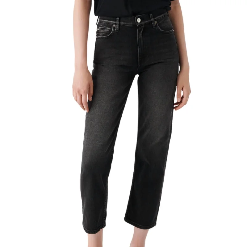 Fresh And Fashionable Deen Straight Jean In Black Brushed